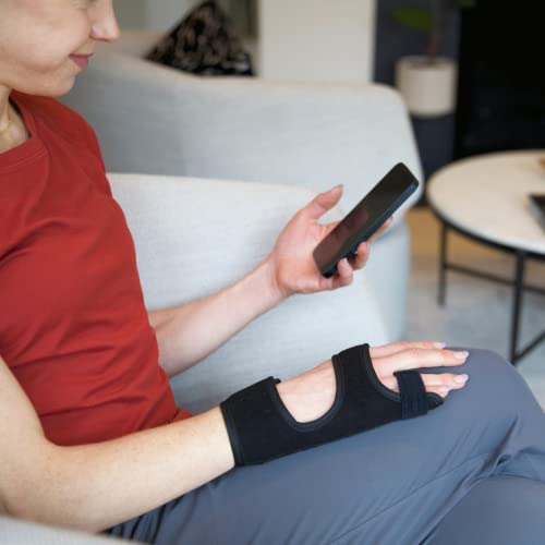 BraceAbility Ulnar Gutter Splint - Hand Support Brace for Metacarpal and Boxer's Fracture Treatment, Broken or Jammed Pinky and Ring Trigger Finger Pain Relief, Right or Left Immobilizer Cast (L) Large