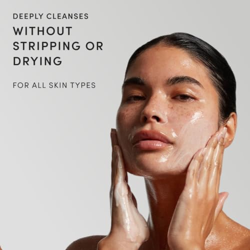 OUAI Detox Facial Cleanser - Face Wash with Glycolic Acid (7.8 fl oz) 7.8 Fl Oz (Pack of 1)