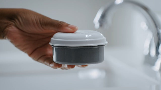 INVISALIGN Cleaning Crystals System with Tub | Aligner and Retainer Cleaner
