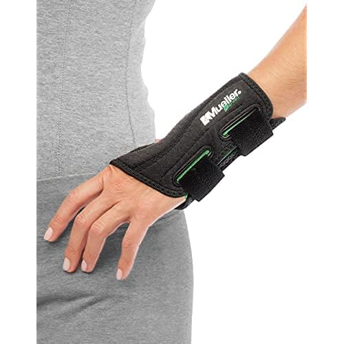 Mueller Sports Medicine Mueller Green Fitted Wrist Brace Left Hand, 0.212 Lb One Size