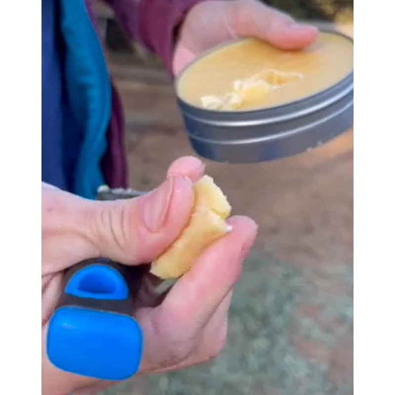 Hoof Wax - Hoof Putty Wax That Helps Heal and Protect Your Horse's Hooves - Perfect for Horse Hoof Wall Separation, Cracks, Crevices and White Line - 7 oz. tin - BeesActive Australia