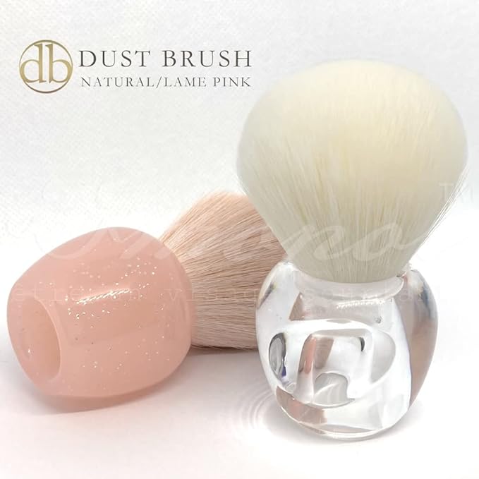 Dust Brush, Natural/Pink Lamé, Gentle to the Touch, Fits Your Fingers, Can Be Placed Vertically, Freestanding (Natural) - BeesActive Australia