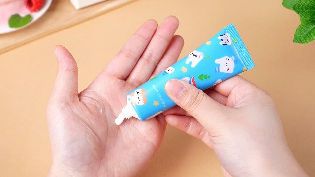 Loopeer 24 Pcs Dental Gifts Bulk Dental Hygienist Gifts Teeth Themed Hand Creams Travel Size Mini Hand Lotion for Women Coworkers World Oral Health Day (Teeth Theme) Teeth Theme