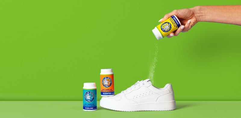 Gran's Remedy Shoe Deodorizer and Foot Powder for Smelly Feet - Effective Shoe Odor Eliminator in Travel Size - Absorbs Sweat and Moisture for Shoes and Feet - Unscented Unscented Shaker