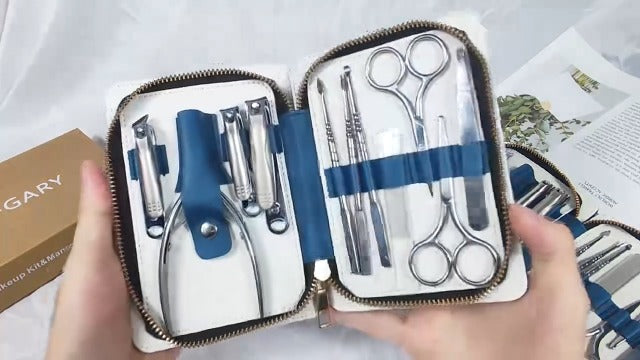 Manicure Set,Professional Nail Care Manicure Pedicure Kit,11 in 1 Stainless Steel Nail Clipper Set Grooming Tool with Exquisite Leather Travel Case for Men&Women