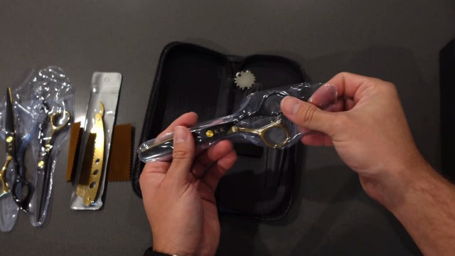 6.7inch Black Gold Hairdressing Hair Cutting Scissors Set