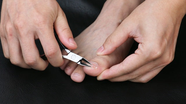 BALUCA Toenail Clippers Straight Blade for Thick Toenails and Ingrown Nails, Professional Stainless Steel Fingernail Toenail Clippers Trimmers for Seniors, Men and Adult - Black
