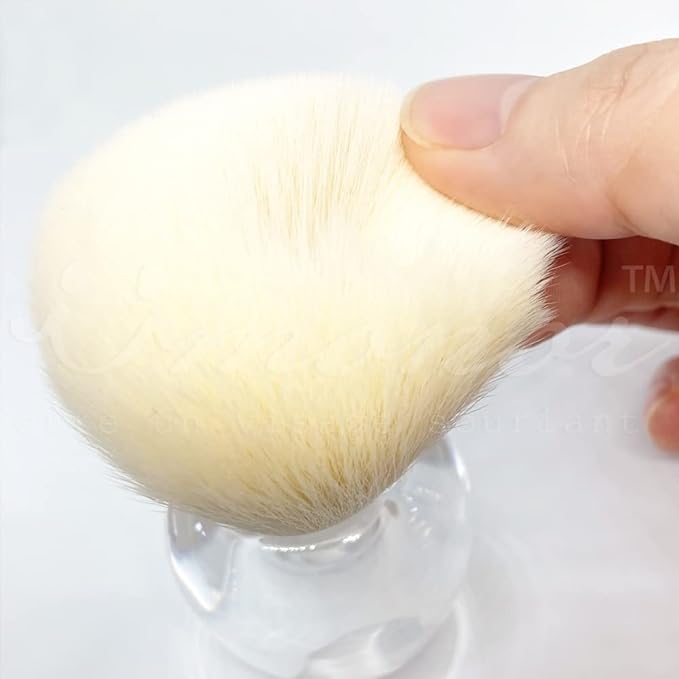 Dust Brush, Natural/Pink Lamé, Gentle to the Touch, Fits Your Fingers, Can Be Placed Vertically, Freestanding (Natural) - BeesActive Australia