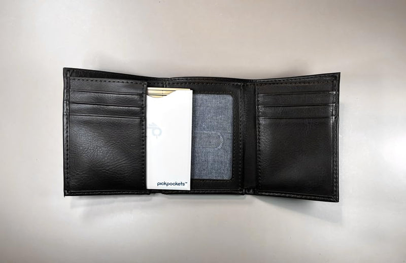 100 count – First toothpicks designed to fit and travel with us in our wallet for an easy way to access a toothpick anywhere anytime – includes a RFID blocking protective card sleeve - BeesActive Australia