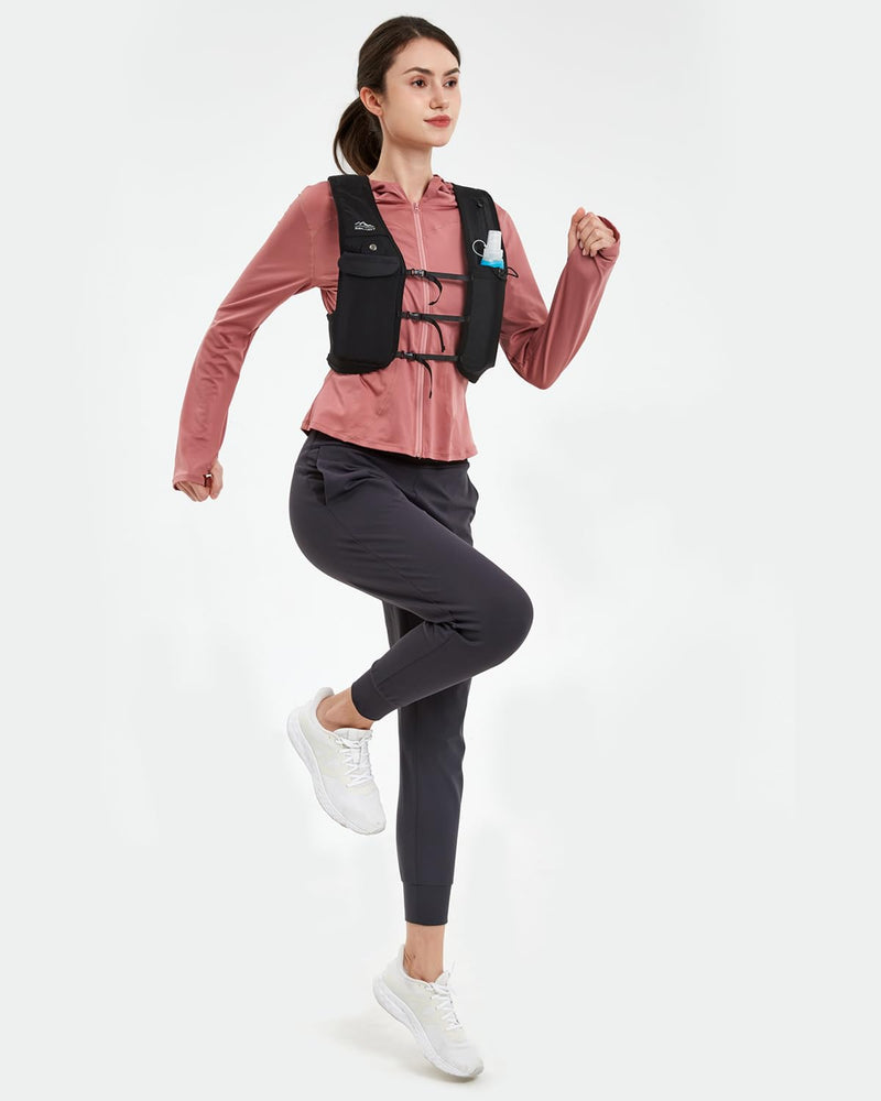 Running Vest for Women Men, USA Original Patent, Adjustable Chest Straps Running Hydration Vest with 500ml Soft Flask, Lightweight Reflective Hydration Backpack for Marathon Medium-Large Black