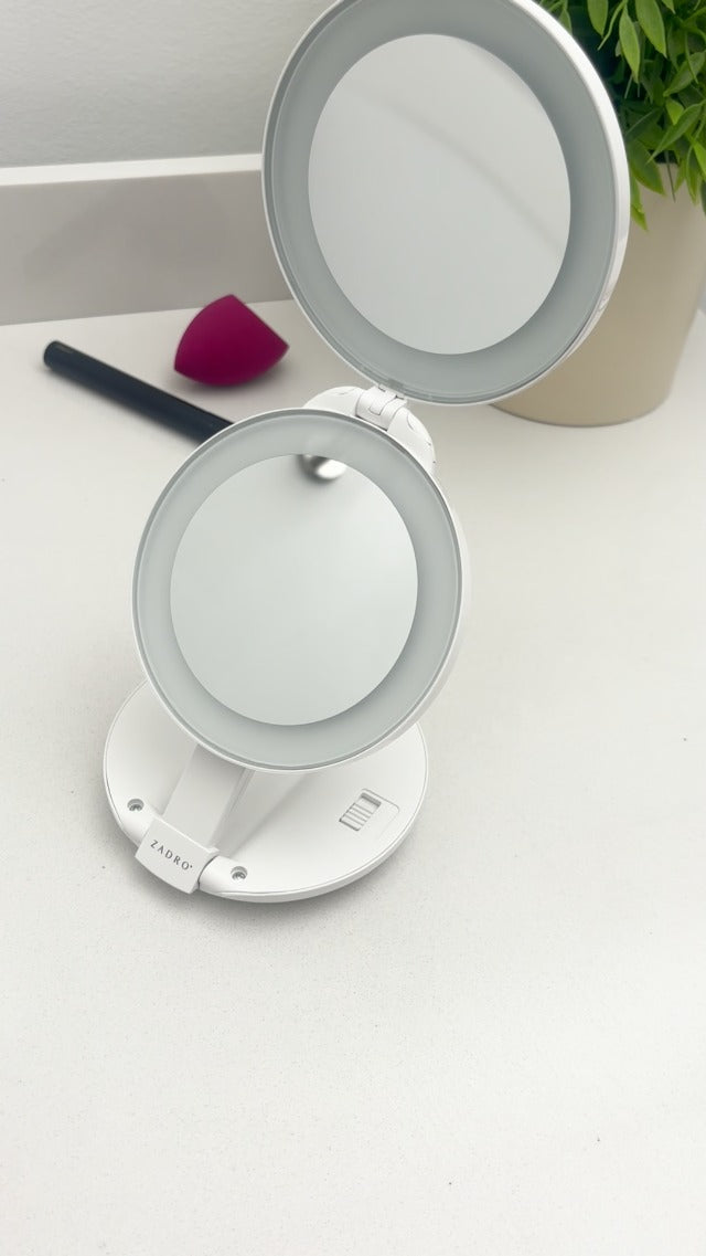Zadro 4.5" Round LED Compact Mirror 10X/1X Travel Mirror with Lights and Magnification 3 AAA Batteries LED Makeup Mirror (White)