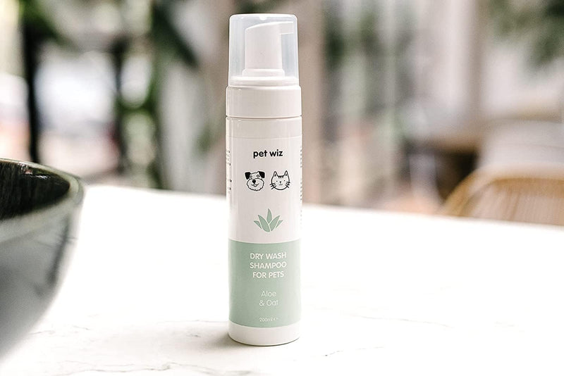 Dry Wash - Shampoo for Pets - Soothing & Deodorizing, Natural Ingredients, Quick Drying & No Rinse Required (Aloe Vera and Oatmeal) Aloe Vera and Oatmeal - BeesActive Australia
