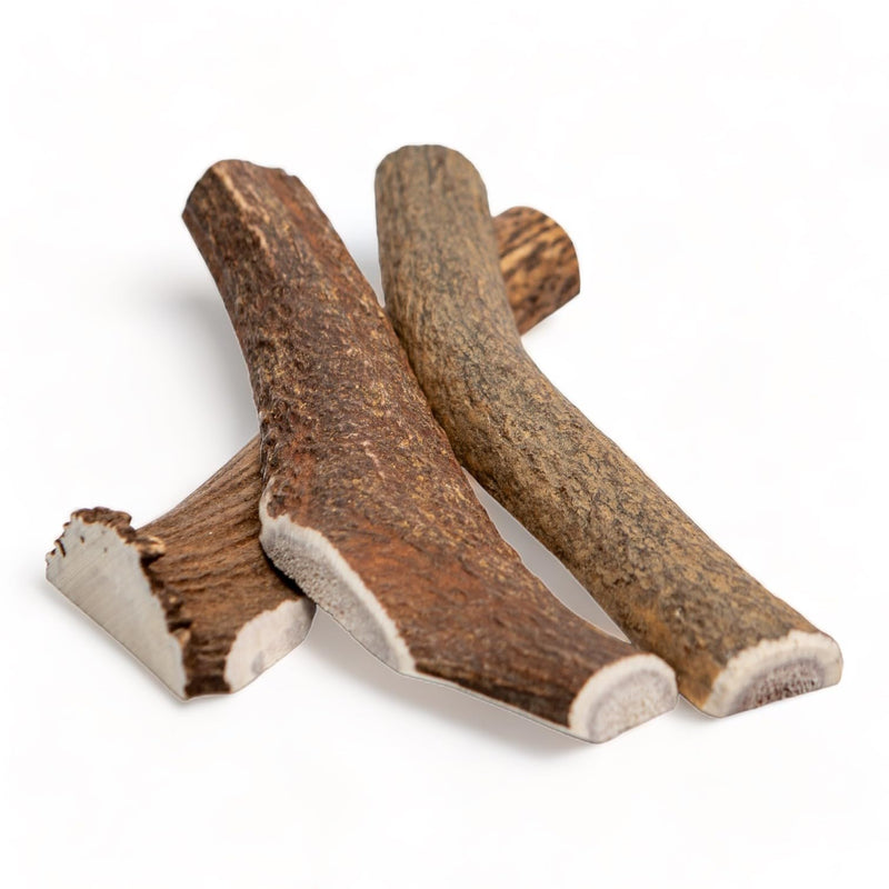Premium Natural Deer Antlers For Dogs - Rich in Proteins & Minerals - Durable, Long Lasting Dog Chew for Dental Care, Teething, and Boredom - Spilt S (28-50g), pack of 3 S (pack of 3) - Spilt / Half