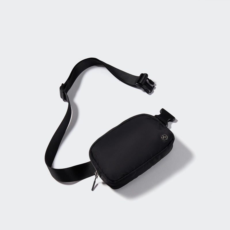 Pander Unisex Belt Bag Fanny Pack for Women with Adjustable Strap, Small Waist Pouch for Workout Running Traveling Hiking Black One Size