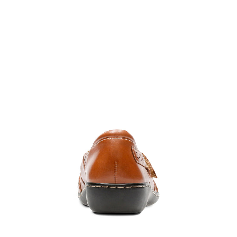 Clarks Women's Ashland Spin Q 9 Narrow Tan