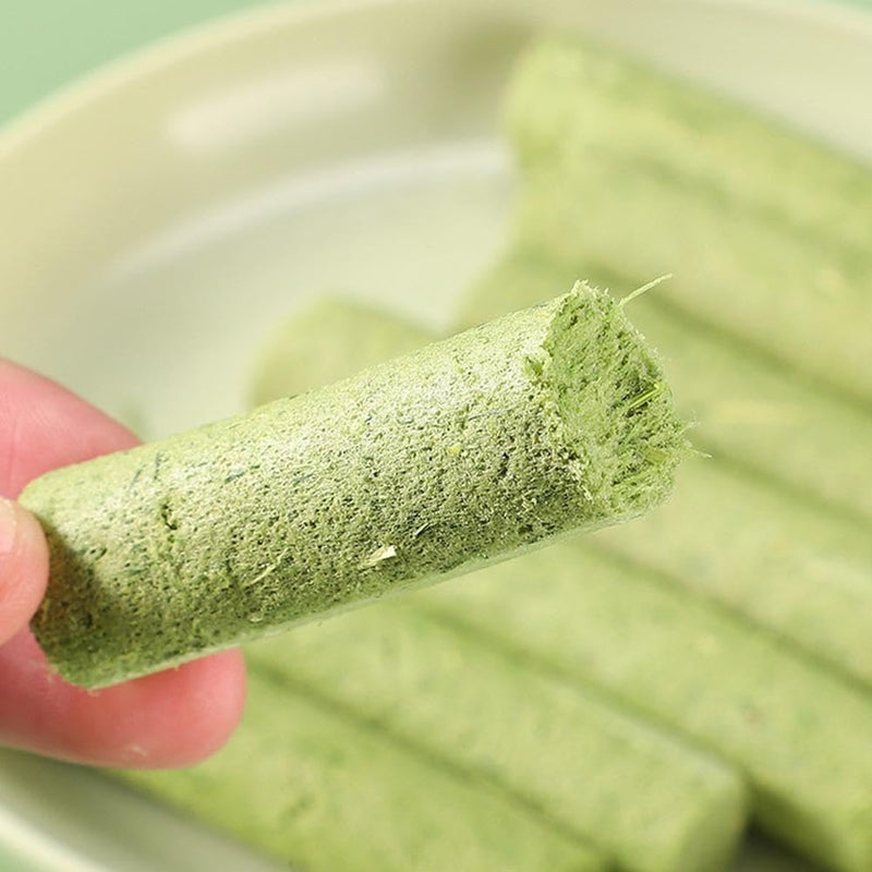 Cat Grass Teething Sticks for Hairball Removal & Teeth Cleaning, Chicken Flavored, Natural Dental Treats for Indoor Cats