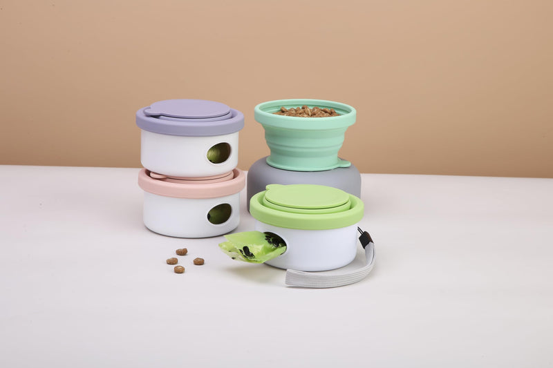 Pet Kit: 550Ml Soft Silicone Collapsible Water Bottle and 3-in-1 Dispenser (dirt bags/kibble container/eating cup) for walking with your pet - BeesActive Australia