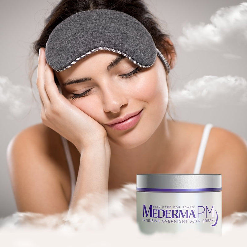 Mederma PM Intensive Overnight Scar Cream - Works with Skin's Nighttime Regenerative Activity - Once-Nightly Application is Clinically Shown to Make Scars Smaller & Less Visible - 1 Ounce, Beige (302591302106) Old Label - 1 Ounce (Pack of 1)