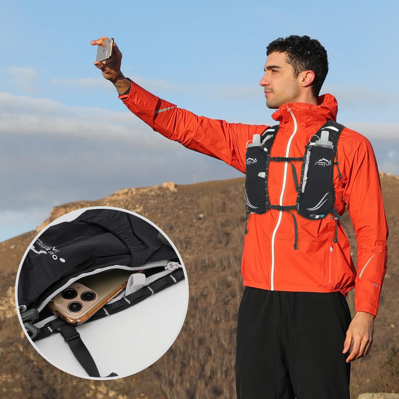 Running Vest for Women Men, Adjustable Chest Straps Running Hydration Vest with 500ml Soft Flask, Lightweight Breathable Reflective Hydration Backpack for Hiking black standard
