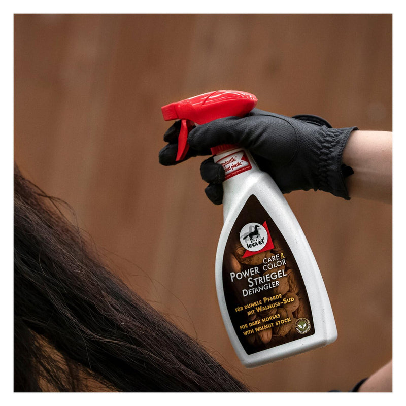 Leovet Power Harrow Walnut Spray Bottle | 550ml | Grooming for horses with dark fur | Faster combing of mane and tail | ADMR compliant, no waiting period - BeesActive Australia