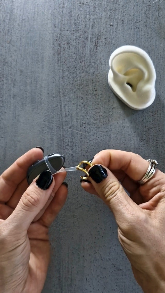 Deafmetal Double Hearing Aid Clip Cuff & Silicone Holster Attachment - Fits All Amplifiers & BTE Cochlear Implant Processors - Keep Devices Secured - Silver - 1 Ear