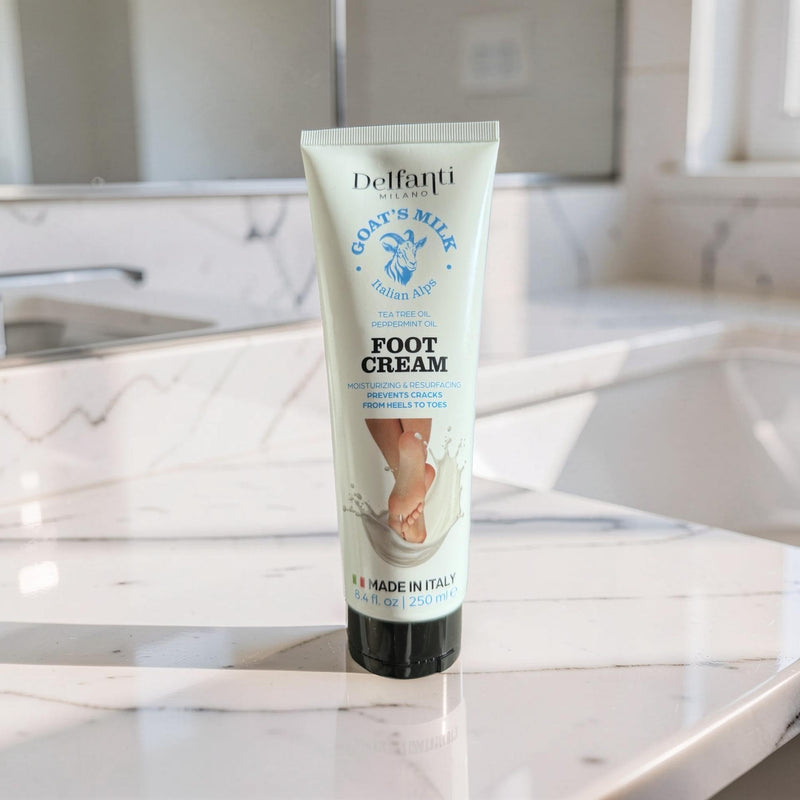 Delfanti-Milano - Goats Milk Moisturizing and Resurfaceing Foot Cream • Tea tree and Peppermint oils • 8.4 oz 250mL • Made in Italy