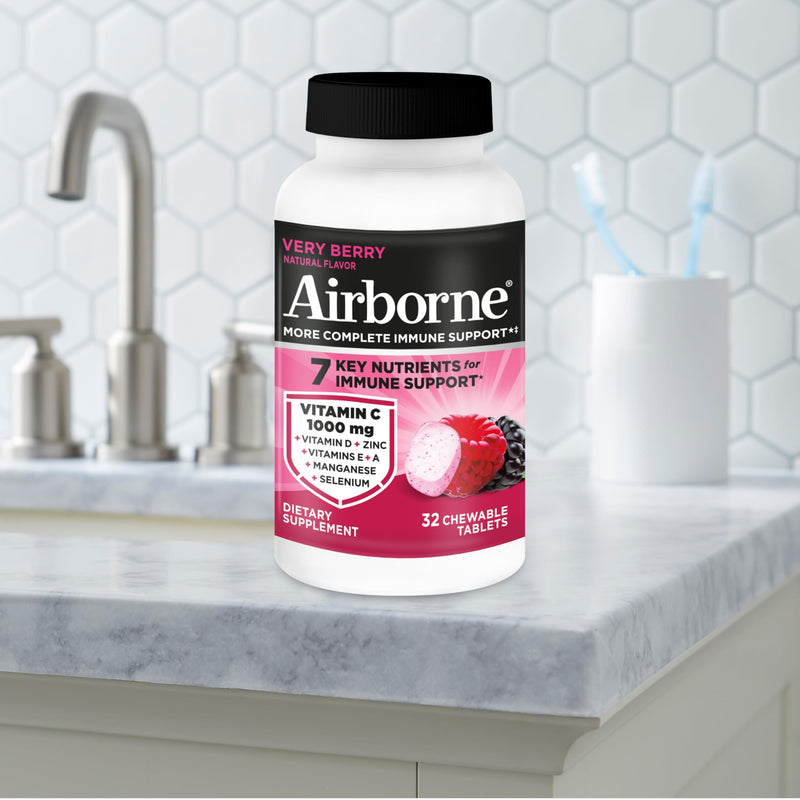 Airborne Very Berry Chewable Tablets, 32ct | Immune Support Supplement with 1000mg Vitamin C + Vitamins A, D, E, Zinc,Selenium, & Manganese | Herbal blend | Gluten Free