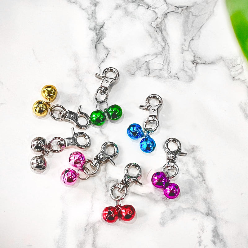 EXPAWLORER 2 Pack Cat Bell - Dog Cat Collar Bell Loud, Pet Jingle Bells Training Charm Pendants Jewelry Small Bells for Dog Cat Collar Necklace, Green 2 bells - BeesActive Australia