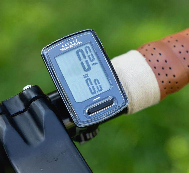 CATEYE Urban Wireless Bike Computer – Analog Speedometer & Odometer with Calorie Tracking, FlexTight™ Mount, Auto Start/Stop, Programmable Odometer & Easy Setup for All Bikes