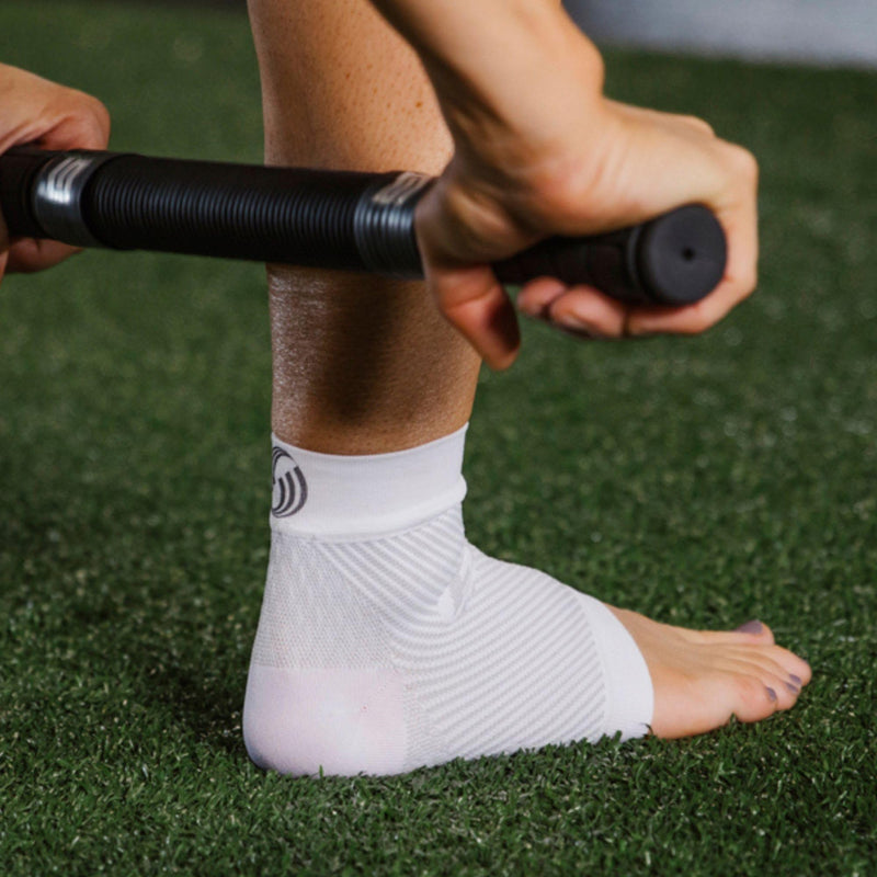 OrthoSleeve FS6 Foot Bracing (Single Sleeve) treats Plantar Fasciitis, Achilles Tendonitis and relieves heel pain in a soft, moisture-wicking fabric Medium Natural