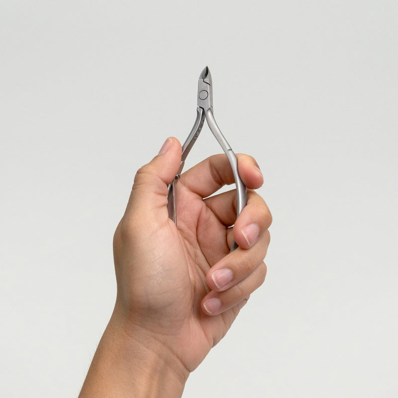 NGHIA Cuticle Nipper - D-08 JAW 16 | Stainless Steel | Durable and Sharp | Ergonomic Design | Grey Plated | Ideal for Salons and Home Use Jaw 16 (6.5 - 7.5 mm) - BeesActive Australia