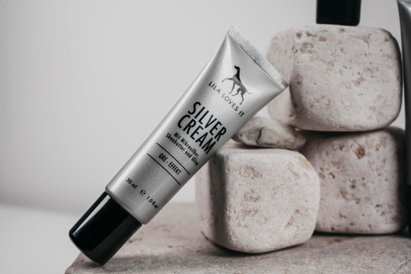 LILA LOVES IT silver cream for dogs - acute care with aloe vera, shea butter and microsilver, nano-free, soothes and intensively nourishes irritated dog skin, SILVERCREAM, 30 ml - BeesActive Australia