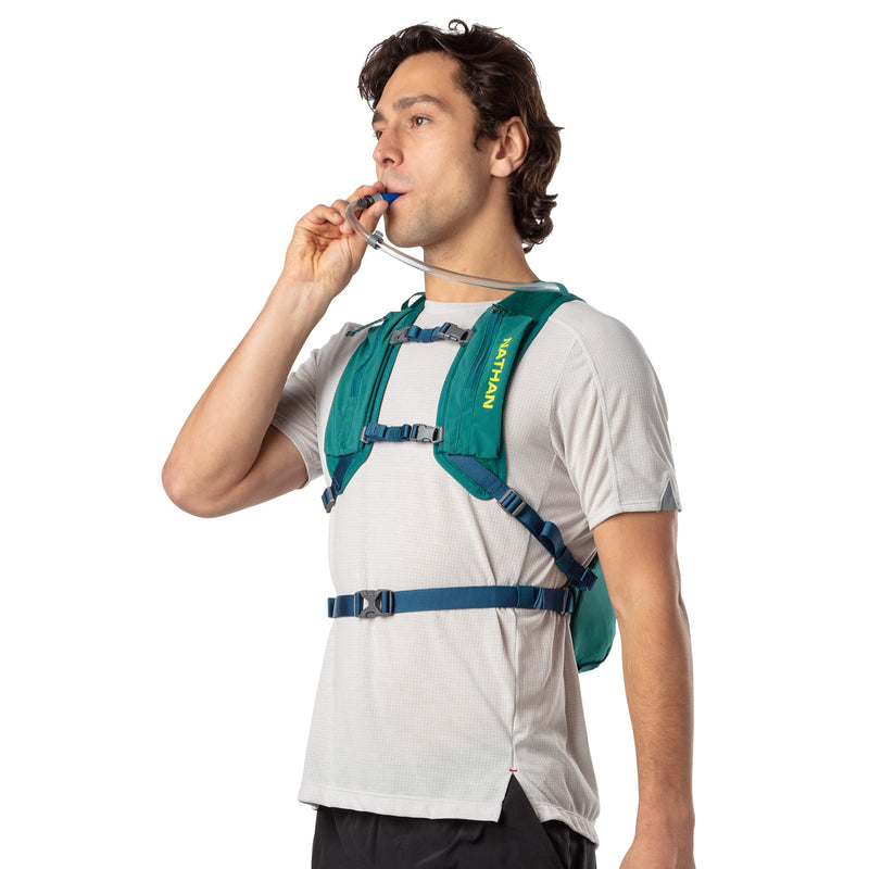 Nathan Crossover Hydration Pack Storm Green/Finish Lime 10L