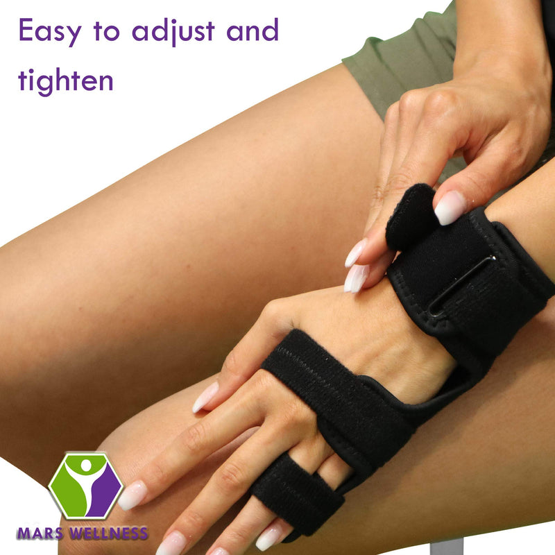MARS WELLNESS Boxer Fracture Splint - 4th or 5th Metacarpal Splint Hand and Finger Brace - Broken Fingers, Wrist, Pinky and Hand Immobilizer - Small/Medium Small/Medium (Pack of 1)
