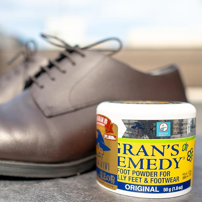 Grande Remedy Mobibi-chan's Magic Powder, Mr. Minit, Unscented, 1.8 oz (50 g), Shoe Deodorizing Powder - BeesActive Australia
