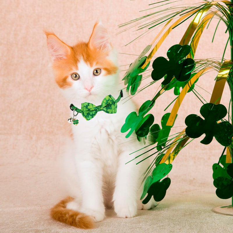 ADOGGYGO St. Patrick's Day Cat Collars with Bow Bell, Breakaway Cat Bowtie Collar Green Shamrock Pattern Sanit Patrick Collars for Girl Boy Cats Kittens (St. Patrick's Day) 7.5"- 10.5" - BeesActive Australia