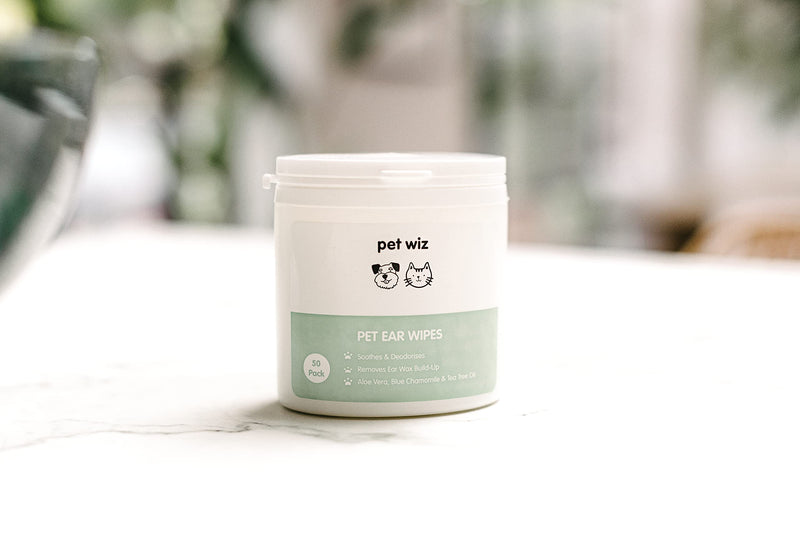 pet wiz Ear Wipes for Dogs & Cats. Clean, Soothe & Deodorise with Natural Active Ingredients Aloe Vera, Witch Hazel, Tea Tree Oil and Blue Chamomile Extract