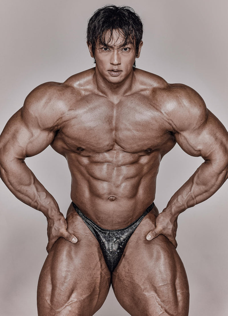 FIED Bodybuilding Posing Trunks – Handmade in Korea, Competition-Ready - HOLOGRAM Titanium-black X-Large - BeesActive Australia