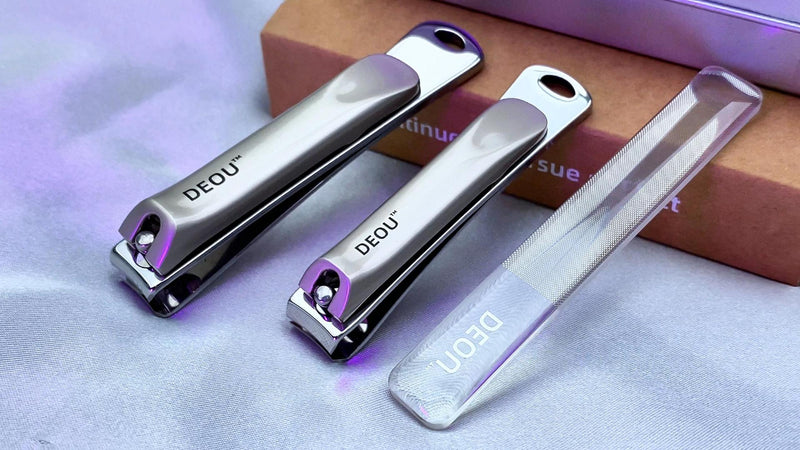 DEOU 3-in-1 Professional Nail Clipper Set - Stainless Steel Large/Medium Flat-Edge Clippers with Built-in Nail File, Champagne-Colored Nail Care Tools, Exquisitely Gift-Packaged for Home & Travel Use