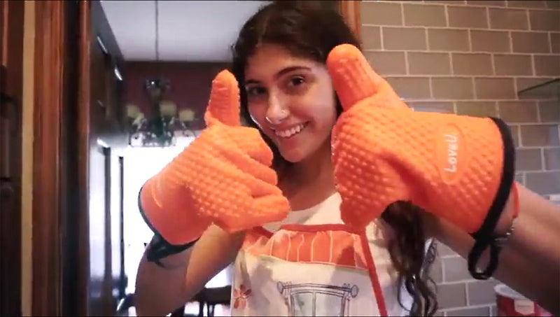 Silicone Oven Mitts Gloves - Heat Resistant, Non-Slip for BBQ, Grilling Blue One Size Fits Most