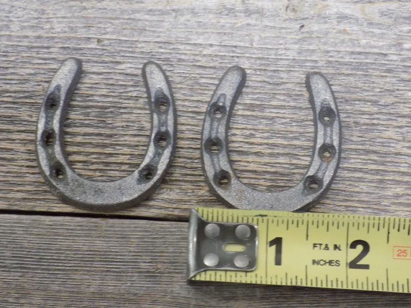 SMALL CAST IRON HORSESHOES • CRAFTS HOME DÉCOR, HORSESHOE/HORSE SHOE, SMALL TINY NIKNAK - PACK OF 10 - BeesActive Australia