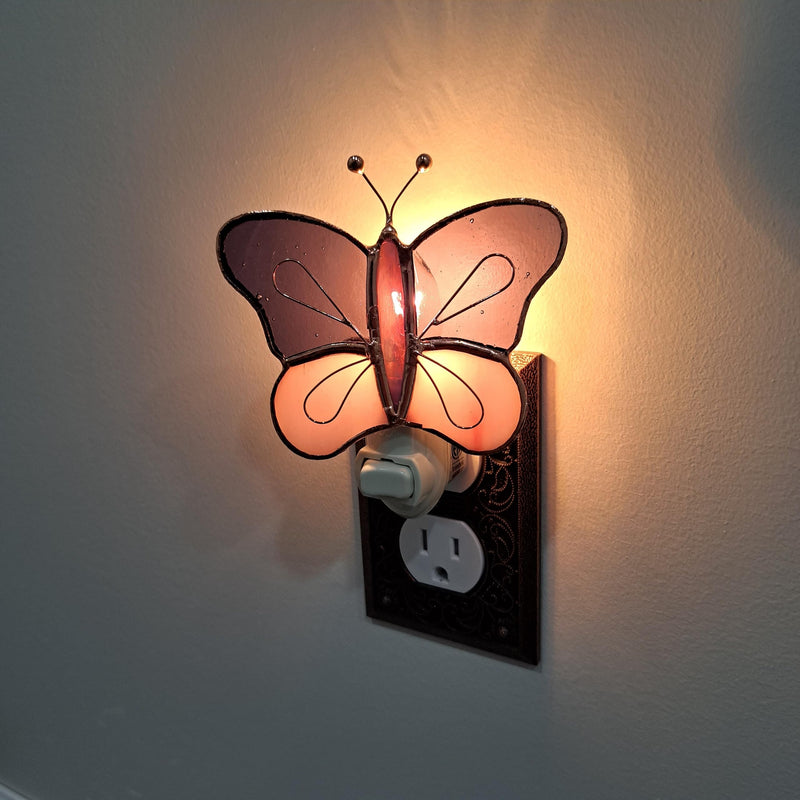 Gift Essentials Pink and Purple Butterfly Plug in Night Light - Stained Glass Nightlight with On/Off Rocker Switch - Includes One 4 Watt Replaceable Incandescent Warm Glow Bulb - BeesActive Australia