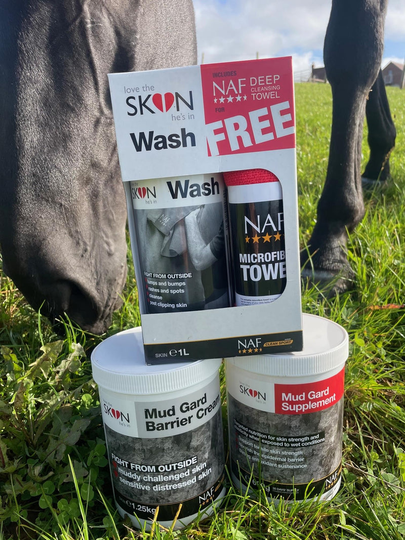 NAF Love the Skin They're In Mud Gard Supplement 690g – Nutritional Skin Support for Horses in Wet & Muddy Conditions – With Key Antioxidants, Herbs & MSM
