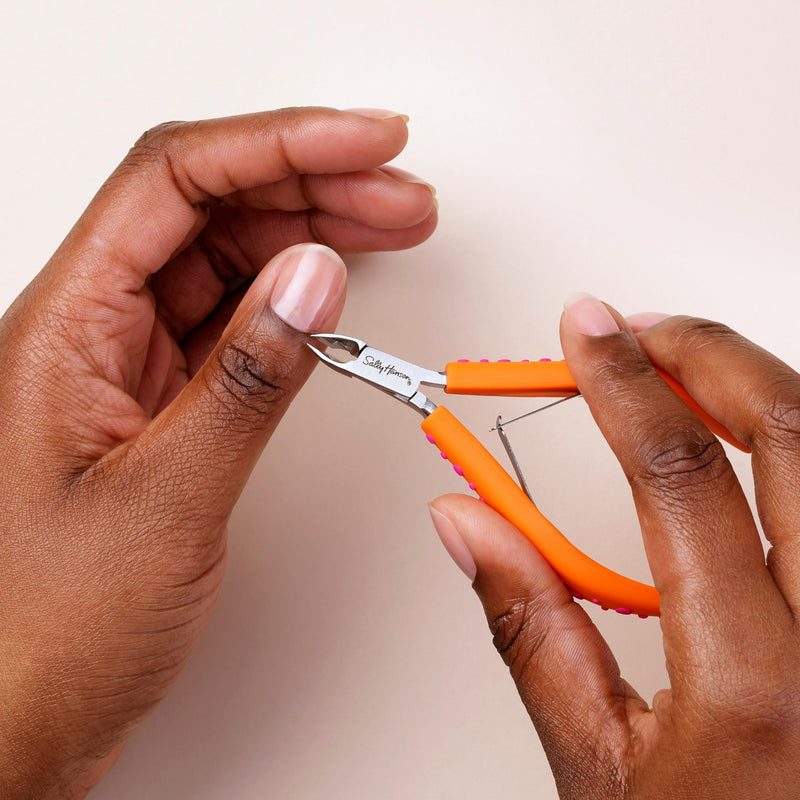 Sally Hansen Beauty Tools Salon Effects Pro Nip 'Em Neat Cuticle Nipper | Smaller Blade for Precision Trimming | Stainless Steel Contoured Handle, Controlled Grip