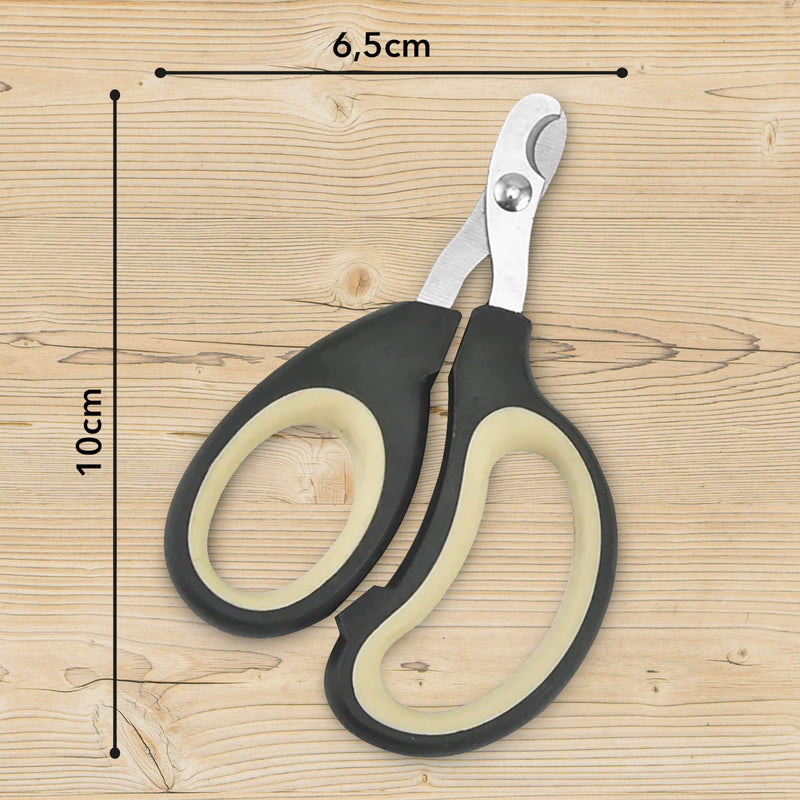 LEO LÖWENKATZ claw scissors for cats. These high quality beginner claw scissors have been specially designed for easy use to safely trim cat claws - BeesActive Australia