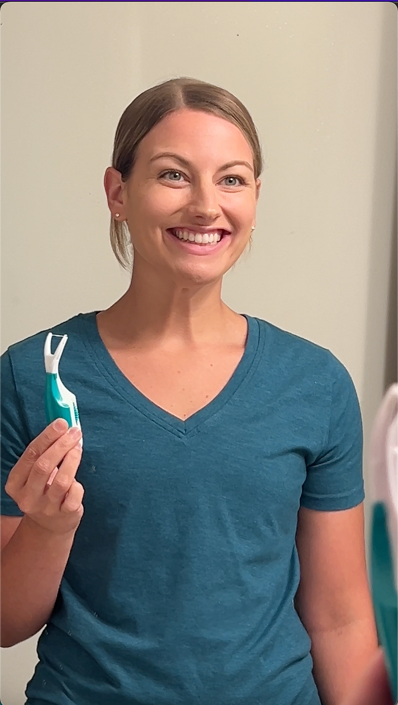 Bundle with 2 Refills Packs– Automatic and Reusable Dental Flosser | Easy Click-to-Use Solution for Plaque Removal, Clean Teeth, and Fresh Breath (3 Items,1-Year Supply)