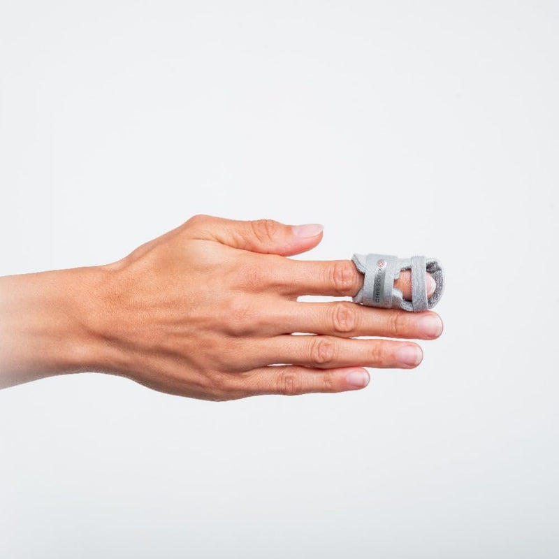 Chrisofix Mallet Finger Splint (DIP), Secures Appropiate Positioning, Flexible, X-Ray Transparent, Medium
