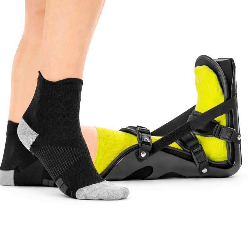 BraceAbility Plantar Fasciitis Relief Bundle - Pack Includes Compression Socks and Night Splint for Foot, Heel, Achilles Pain Support (Medium)
