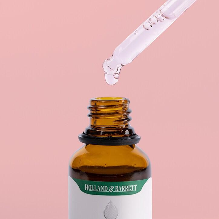 Holland & Barrett Vitamin C + Hyaluronic Acid Serum 30ml - BeesActive Australia