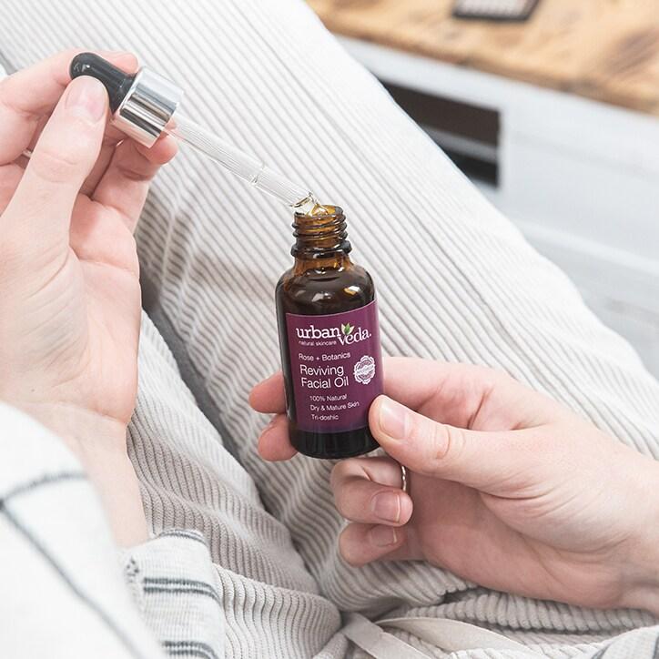 Urban Veda Reviving Facial Oil 30ml - BeesActive Australia
